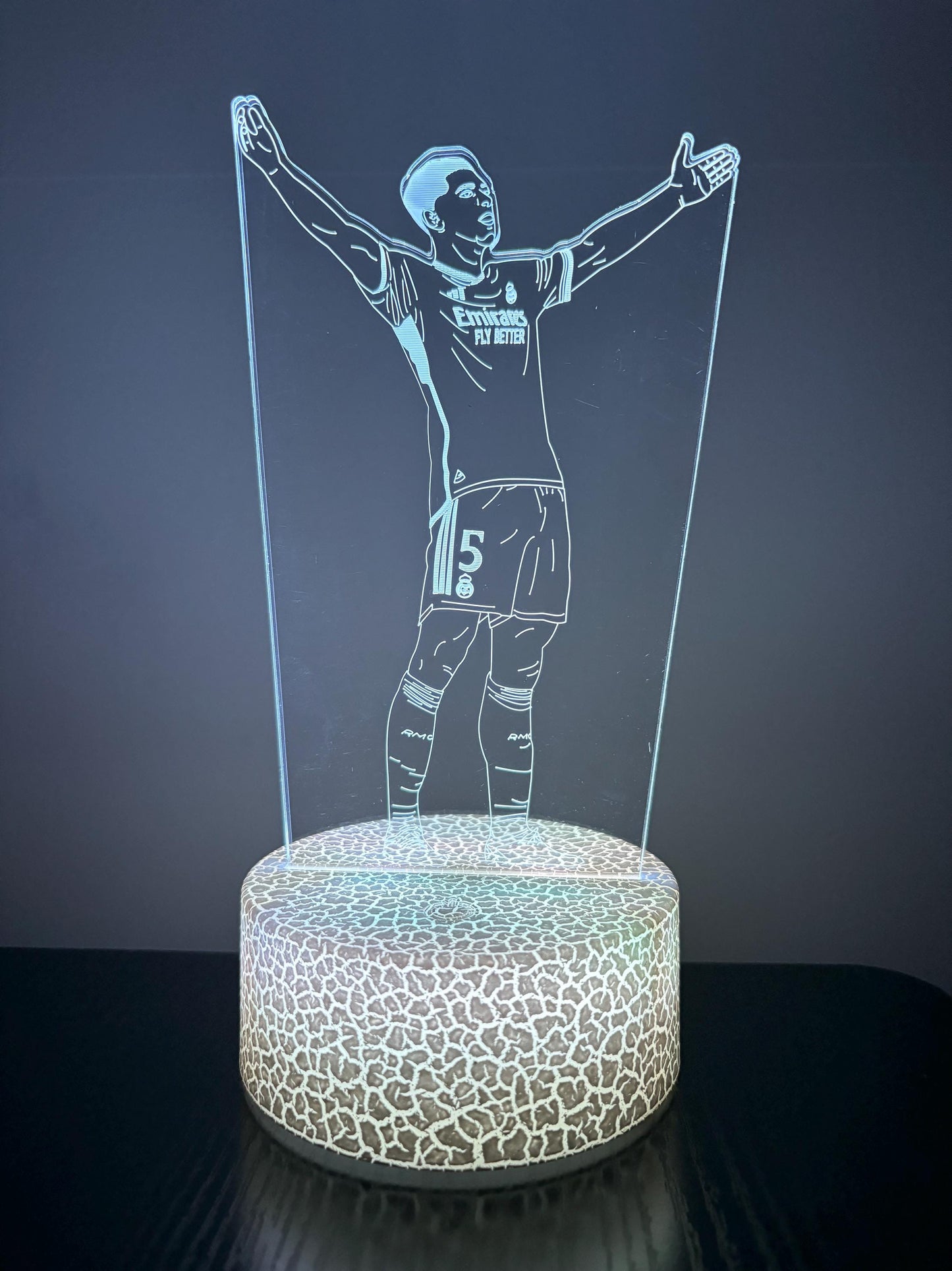 Jude Bellingham Soccer LED Night Light – Multi-Color 3D Acrylic Lamp, Real Madrid Edition, Perfect Gift for Soccer Fans LED Lamp