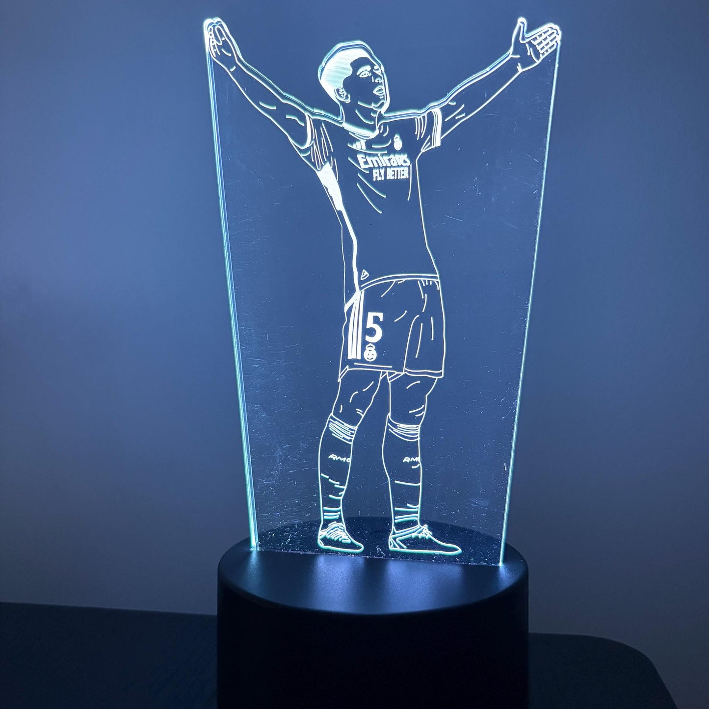 Jude Bellingham Soccer LED Night Light – Multi-Color 3D Acrylic Lamp, Real Madrid Edition, Perfect Gift for Soccer Fans LED Lamp