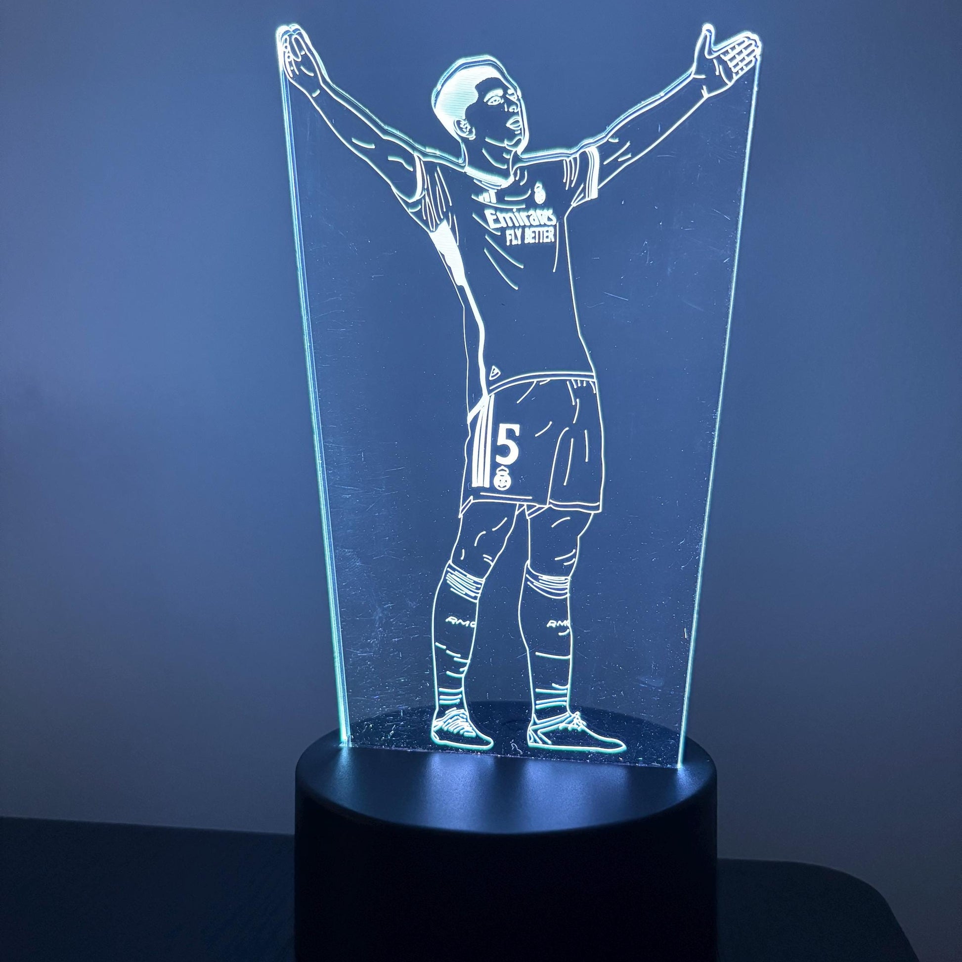 Jude Bellingham Soccer LED Night Light – Multi-Color 3D Acrylic Lamp, Real Madrid Edition, Perfect Gift for Soccer Fans LED Lamp