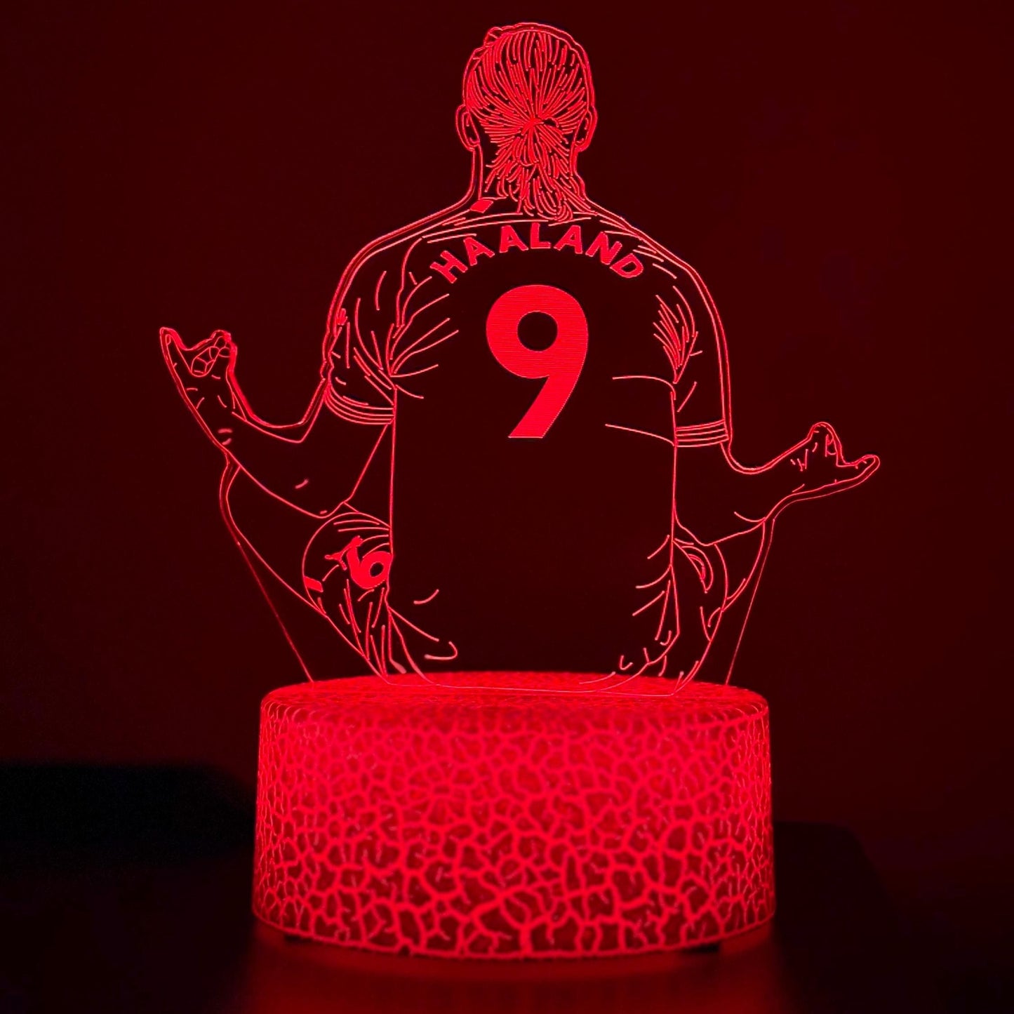 Erling Haaland #9 LED Lamp – Multicolor Acrylic Night Light – Meditating Footballer Design – Soccer Fan Gift – Sports Room Decor LED Lamp